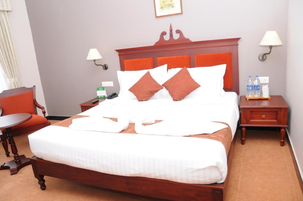 Vijayapark Hotel Kaduturutti Εξωτερικό φωτογραφία